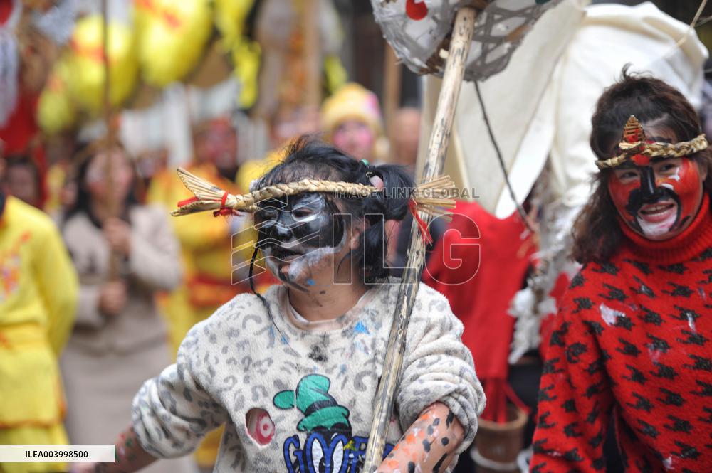Lantern Festival Celebrate in Qiandongnan