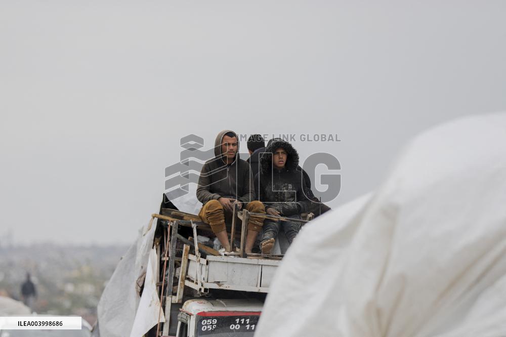 Displaced Palestinians Cross the Netzarim Corridor - Gaza