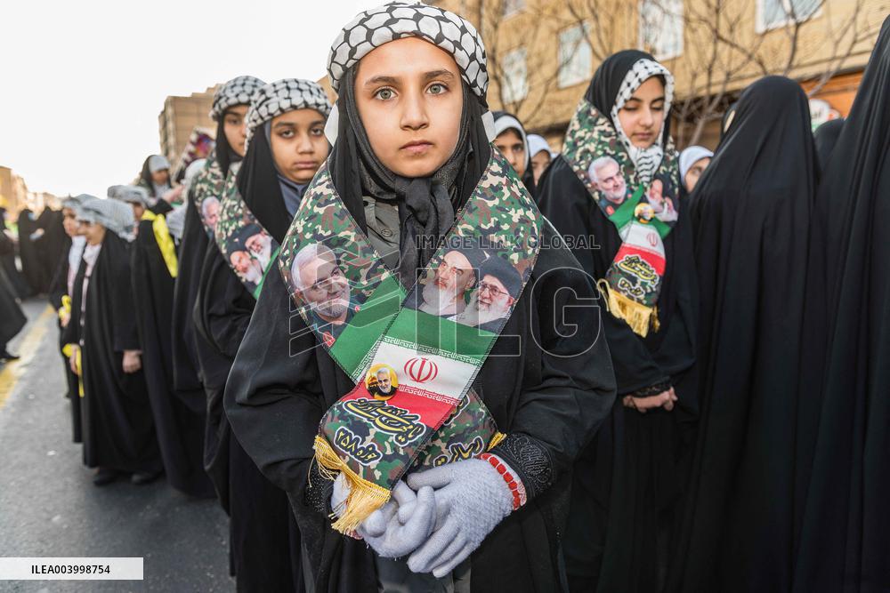Iran Parade Basij and IRGC - Tehran
