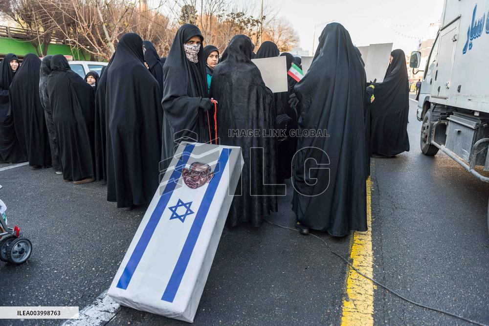 Iran Parade Basij and IRGC - Tehran
