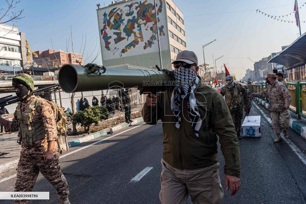 Iran Parade Basij and IRGC - Tehran