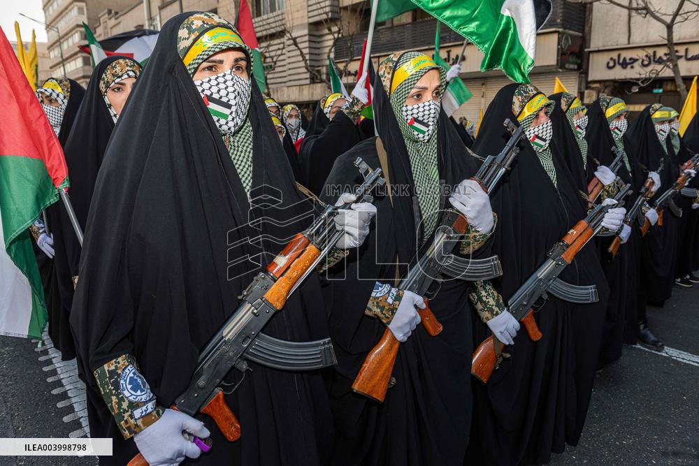 Iran Parade Basij and IRGC - Tehran