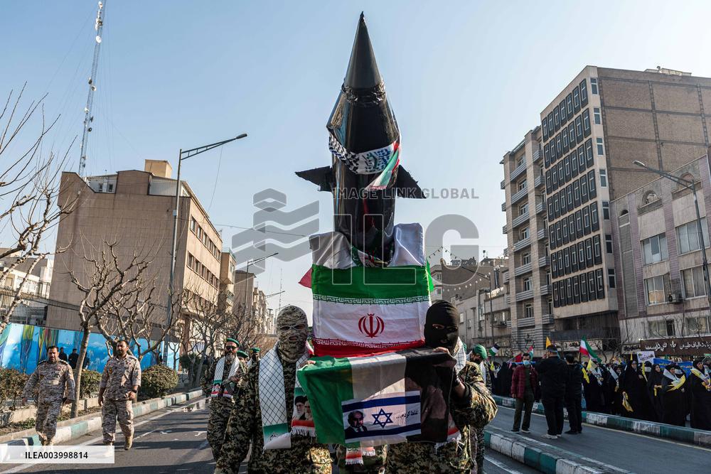 Iran Parade Basij and IRGC - Tehran