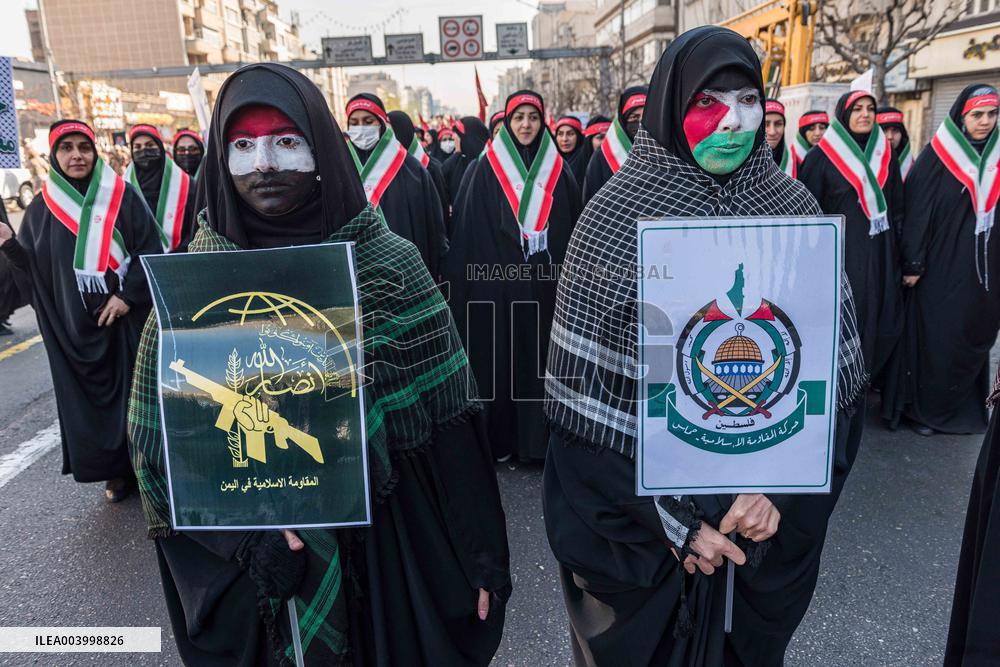 Iran Parade Basij and IRGC - Tehran
