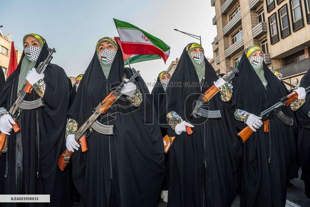 Iran Parade Basij and IRGC - Tehran