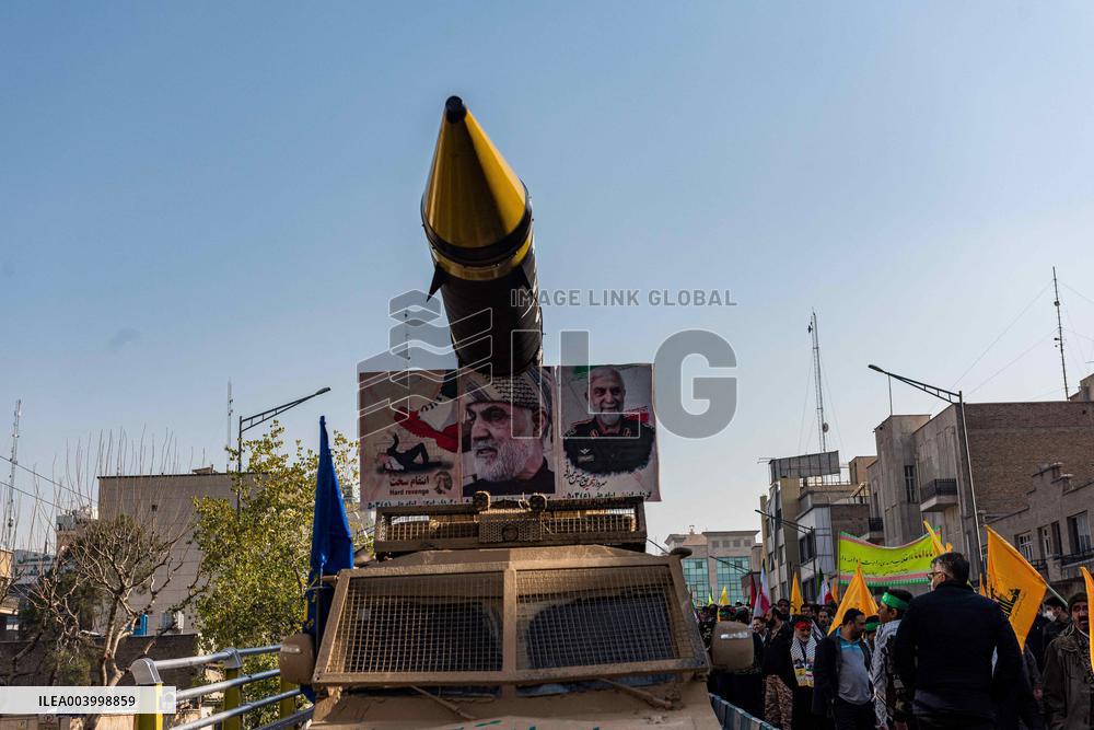 Iran Parade Basij and IRGC - Tehran