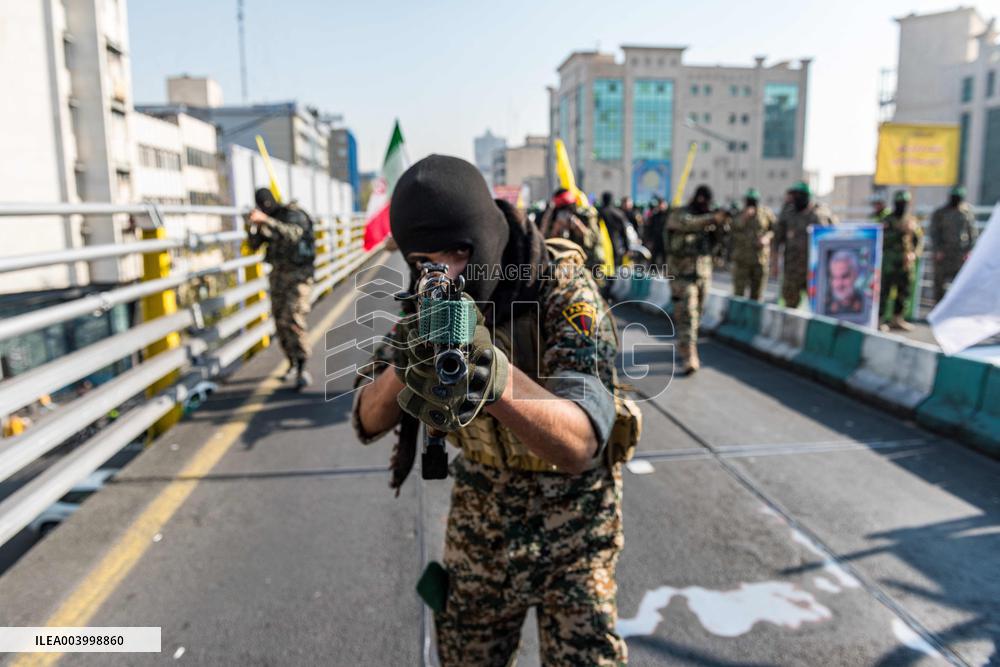 Iran Parade Basij and IRGC - Tehran