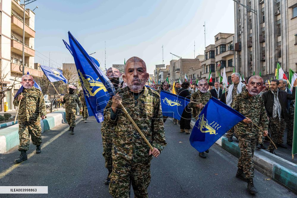 Iran Parade Basij and IRGC - Tehran