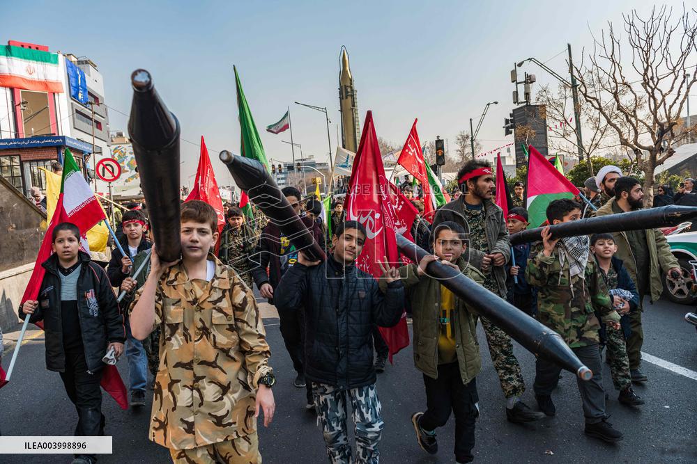 Iran Parade Basij and IRGC - Tehran
