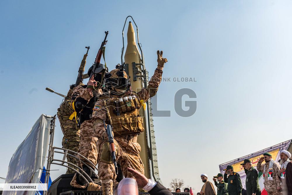 Iran Parade Basij and IRGC - Tehran