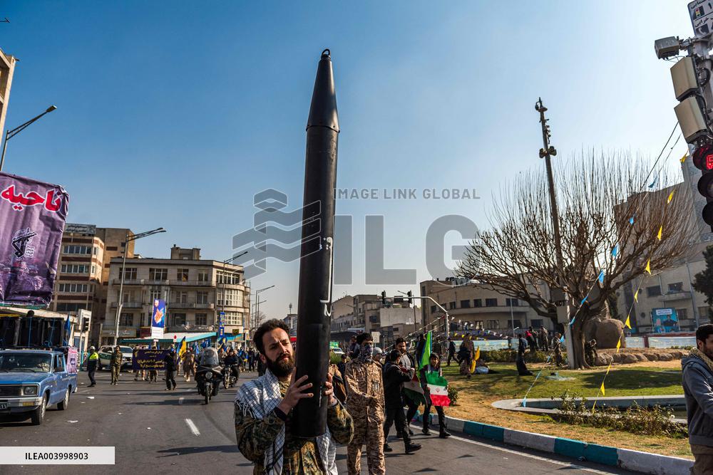 Iran Parade Basij and IRGC - Tehran