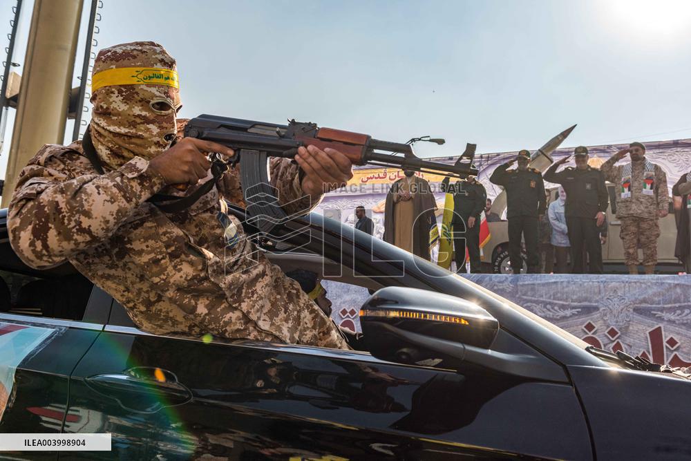 Iran Parade Basij and IRGC - Tehran