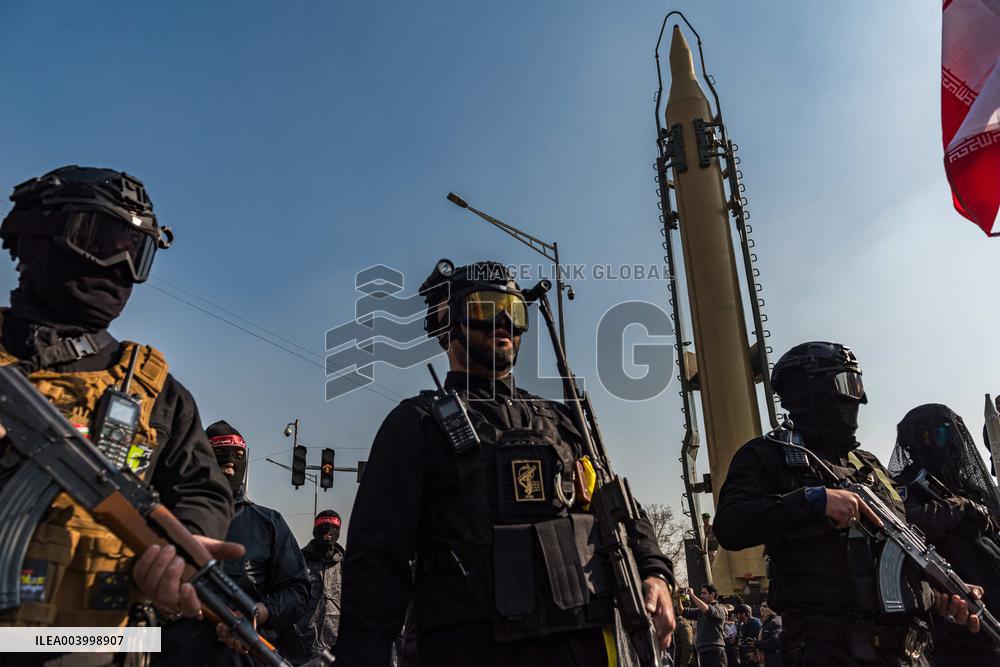 Iran Parade Basij and IRGC - Tehran
