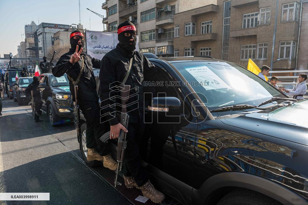 Iran Parade Basij and IRGC - Tehran