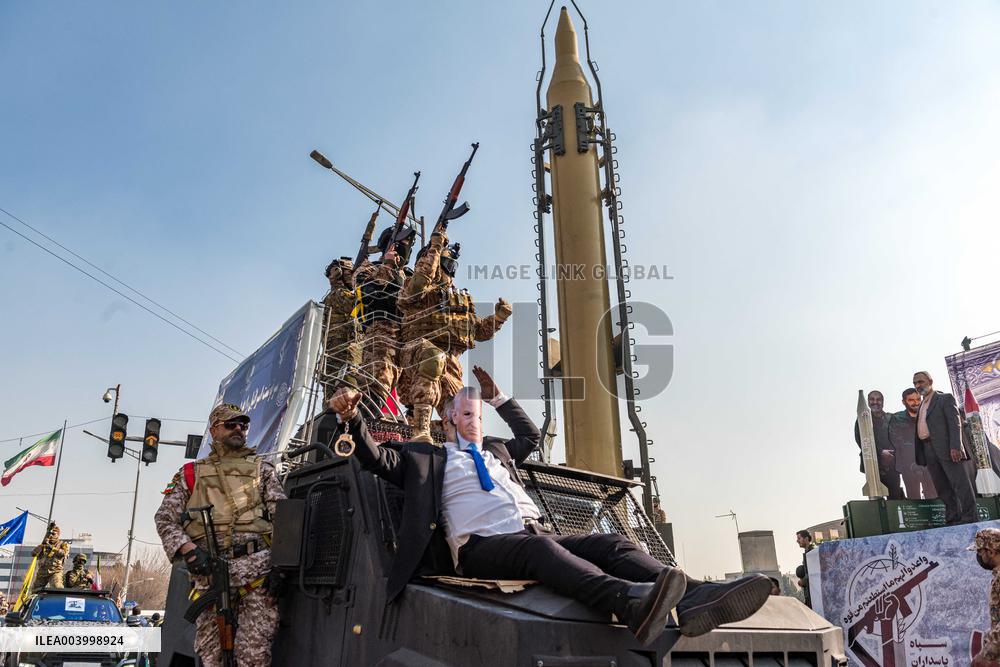 Iran Parade Basij and IRGC - Tehran