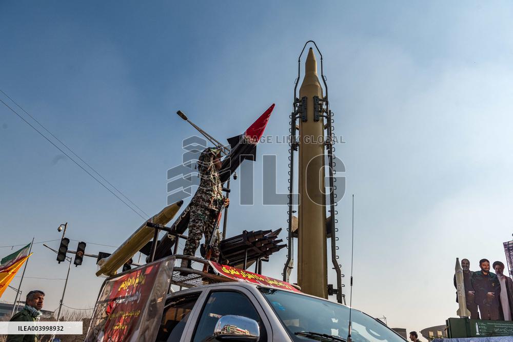 Iran Parade Basij and IRGC - Tehran