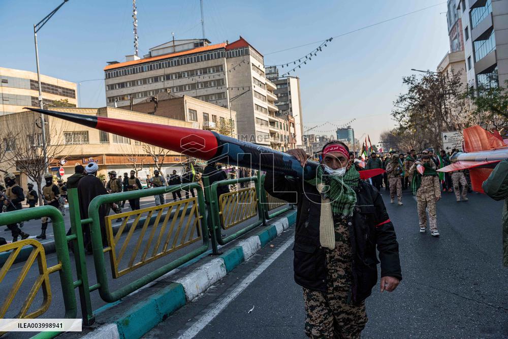 Iran Parade Basij and IRGC - Tehran