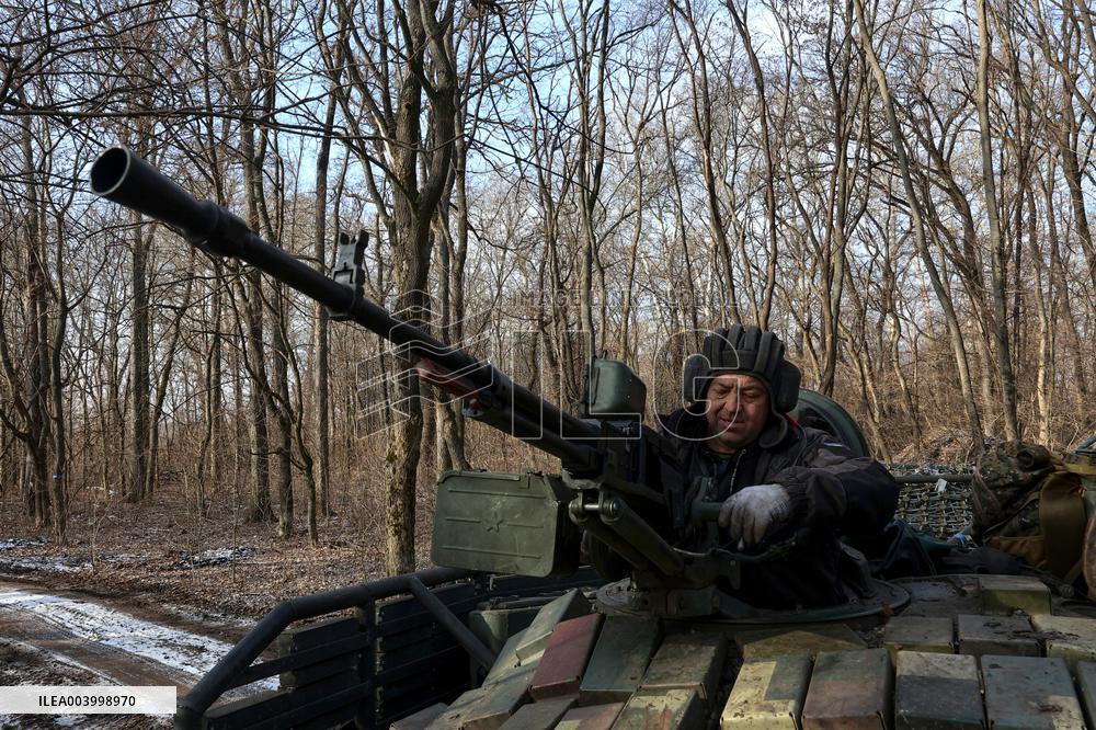 Soldiers of 3rd Tank Brigade serve in  Kharkiv region