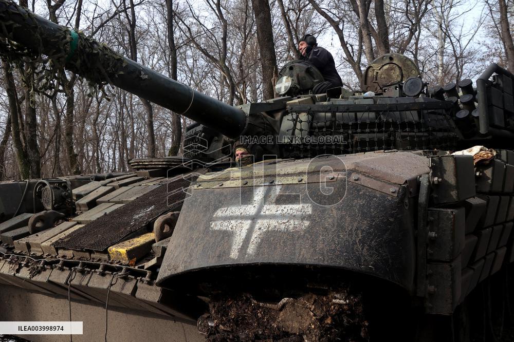 Soldiers of 3rd Tank Brigade serve in  Kharkiv region
