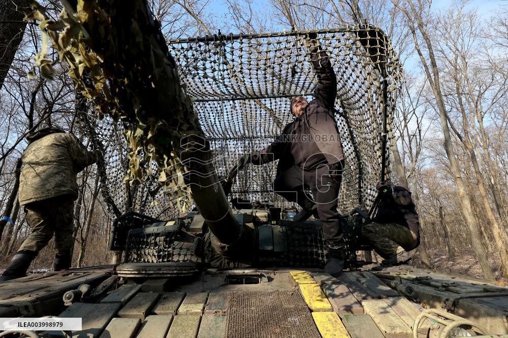 Soldiers of 3rd Tank Brigade serve in  Kharkiv region