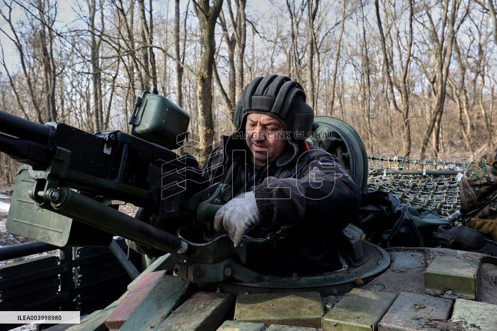 Soldiers of 3rd Tank Brigade serve in  Kharkiv region