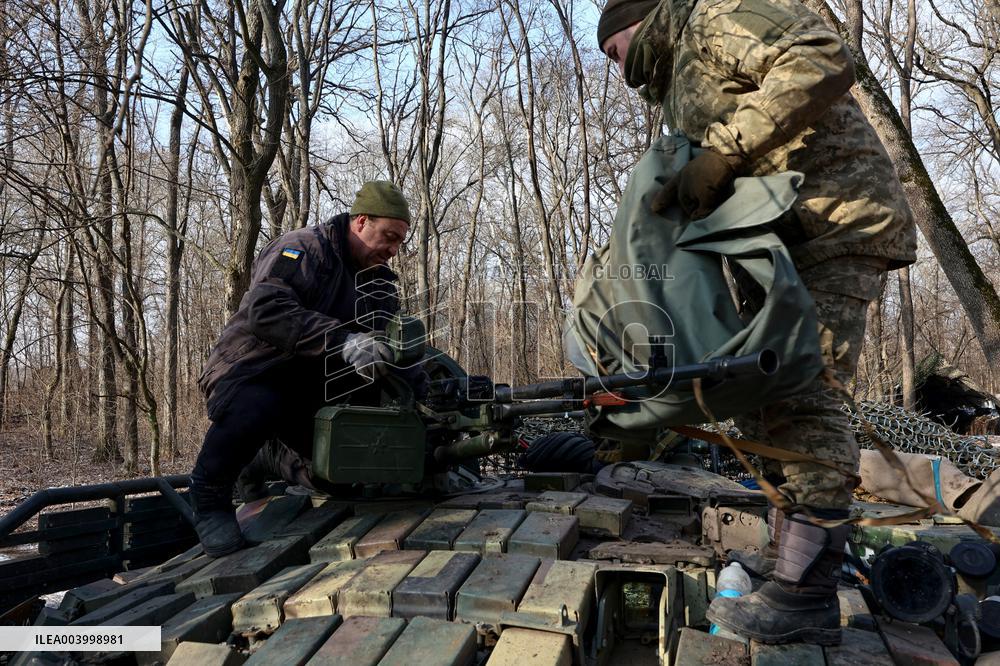 Soldiers of 3rd Tank Brigade serve in  Kharkiv region