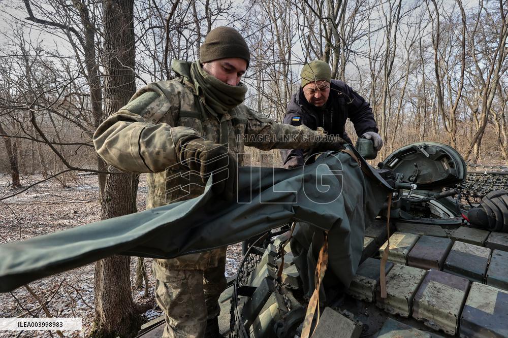 Soldiers of 3rd Tank Brigade serve in  Kharkiv region