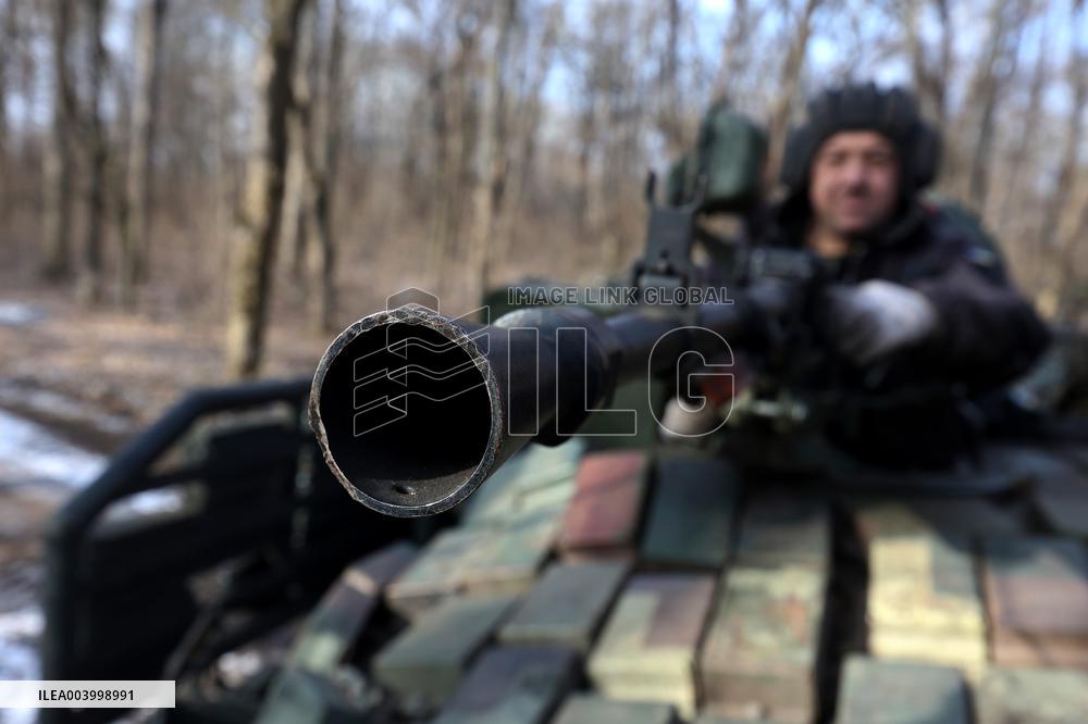 Soldiers of 3rd Tank Brigade serve in  Kharkiv region