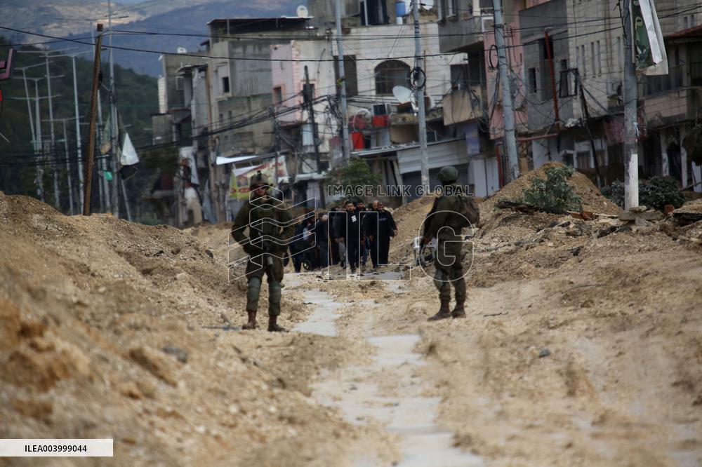 Israeli Forces Intensify Military Operations In Nur Shams Camp - West Bank