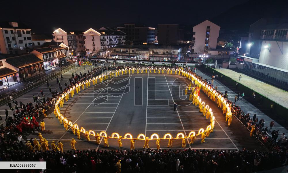 Lantern Festival Celebrate in Hangzhou