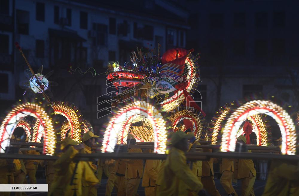 Lantern Festival Celebrate in Hangzhou