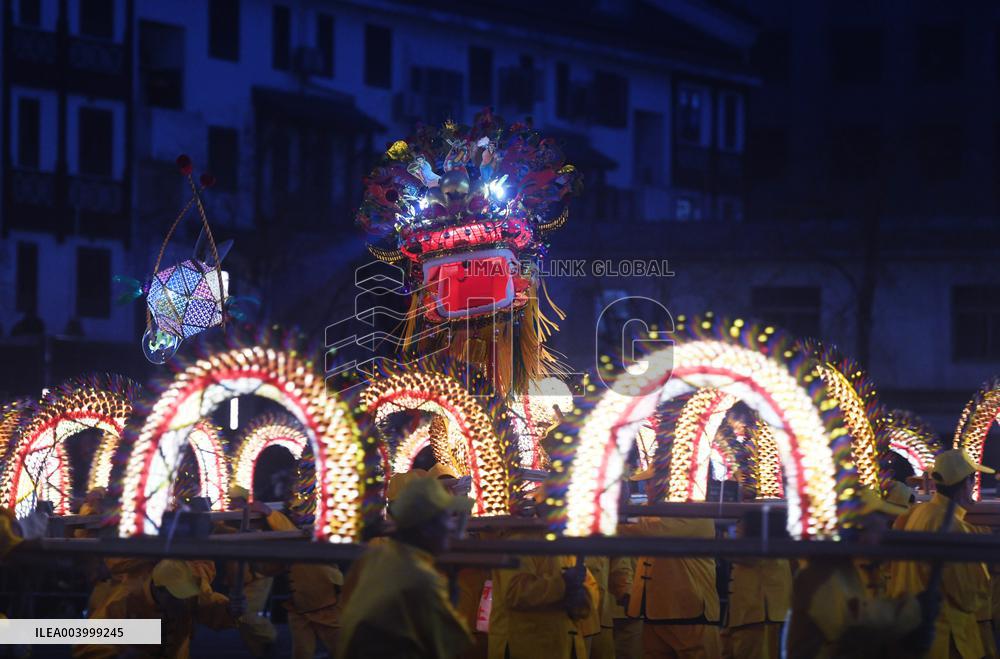 Lantern Festival Celebrate in Hangzhou