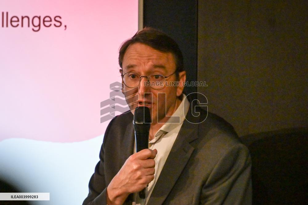 Business Day - Summit for action on AI in Paris - FA