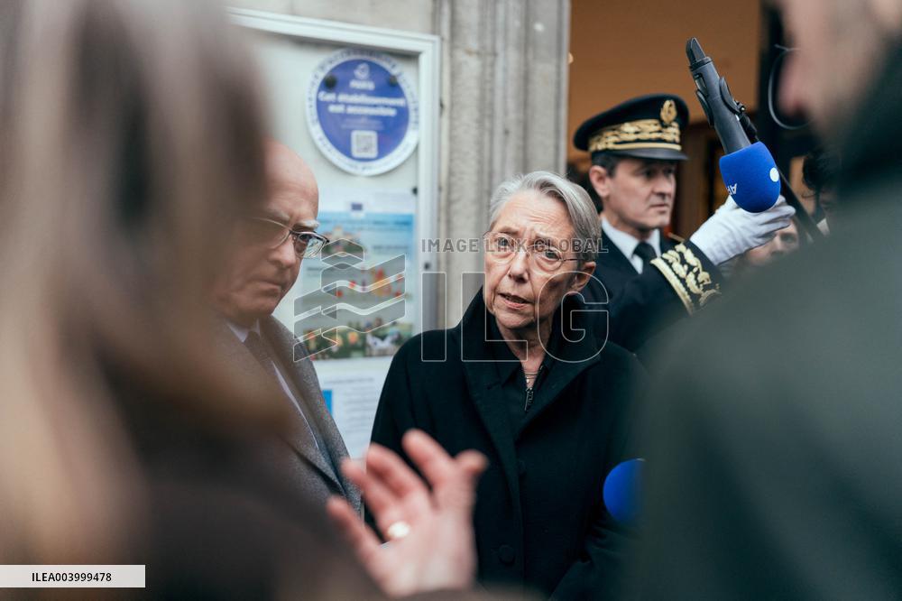 Elisabeth Borne visits an elementary school - Paris AJ