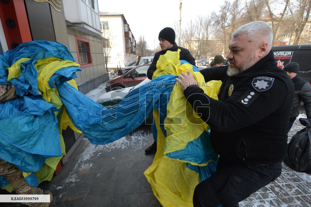50-metre Ukrainian flag evacuated from front-line Pokrovsk