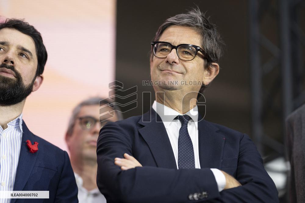 Macron at Business Day - Summit For Action On AI - Paris