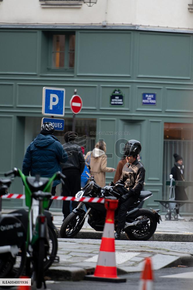 Carlos Sainz Jr. And Simone Ashley At L'Oreal Filming - Paris