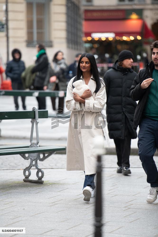Carlos Sainz Jr. And Simone Ashley At L'Oreal Filming - Paris