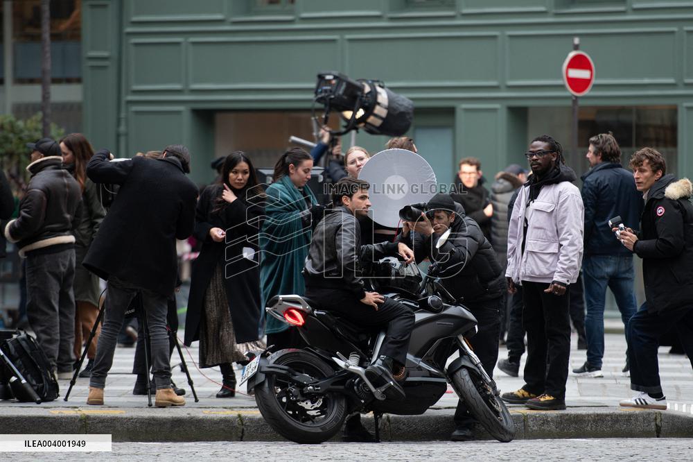 Carlos Sainz Jr. And Simone Ashley At L'Oreal Filming - Paris
