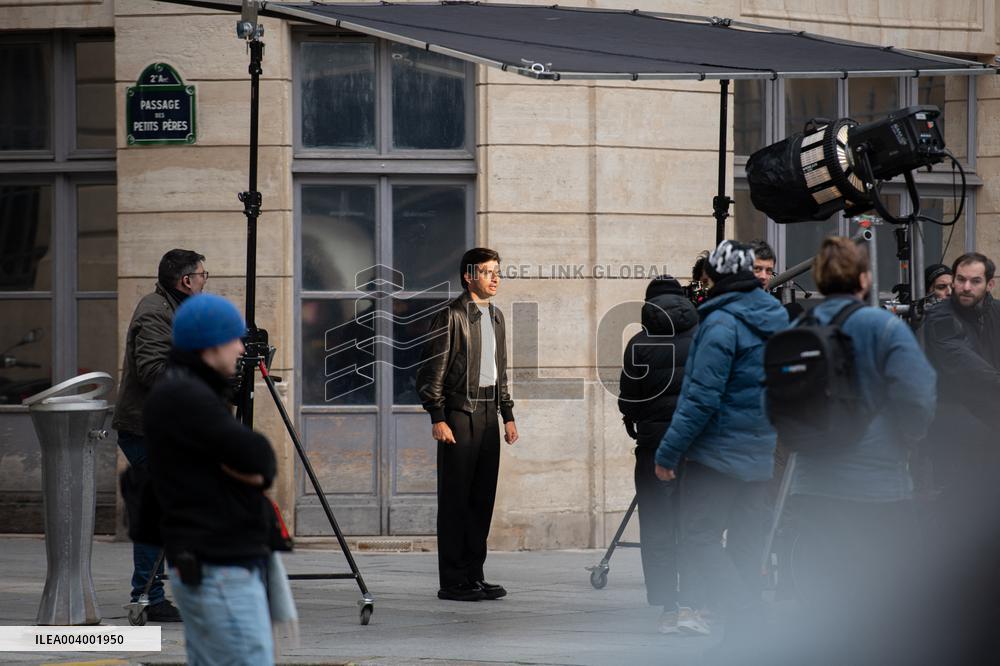 Carlos Sainz Jr. And Simone Ashley At L'Oreal Filming - Paris