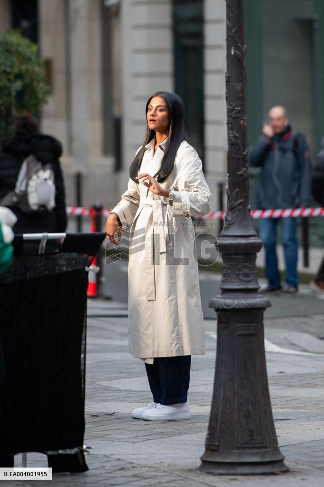 Carlos Sainz Jr. And Simone Ashley At L'Oreal Filming - Paris