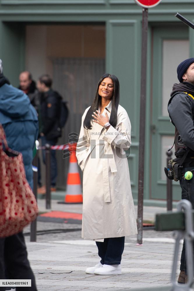 Carlos Sainz Jr. And Simone Ashley At L'Oreal Filming - Paris