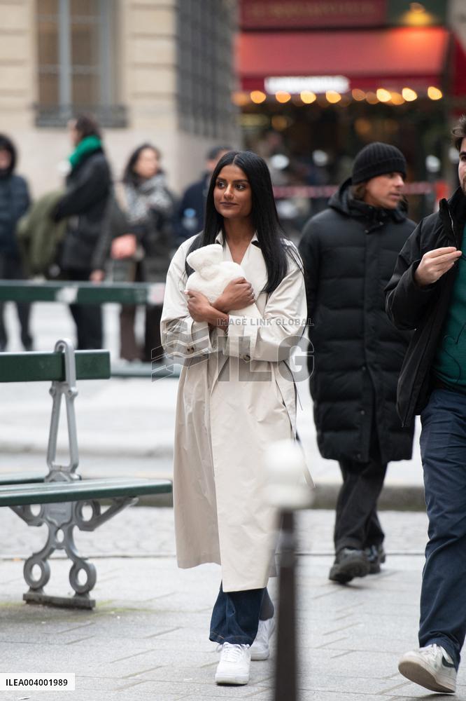 Carlos Sainz Jr. And Simone Ashley At L'Oreal Filming - Paris