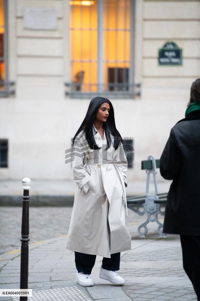 Carlos Sainz Jr. And Simone Ashley At L'Oreal Filming - Paris