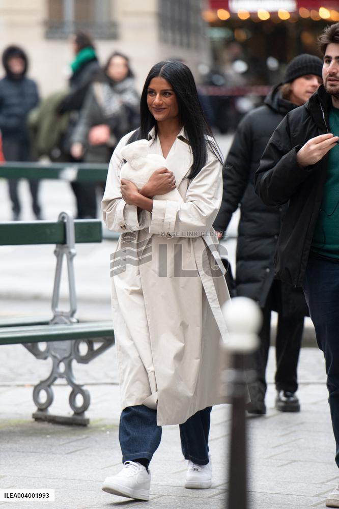 Carlos Sainz Jr. And Simone Ashley At L'Oreal Filming - Paris