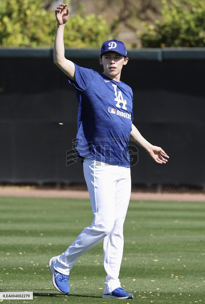 Baseball: Roki Sasaki