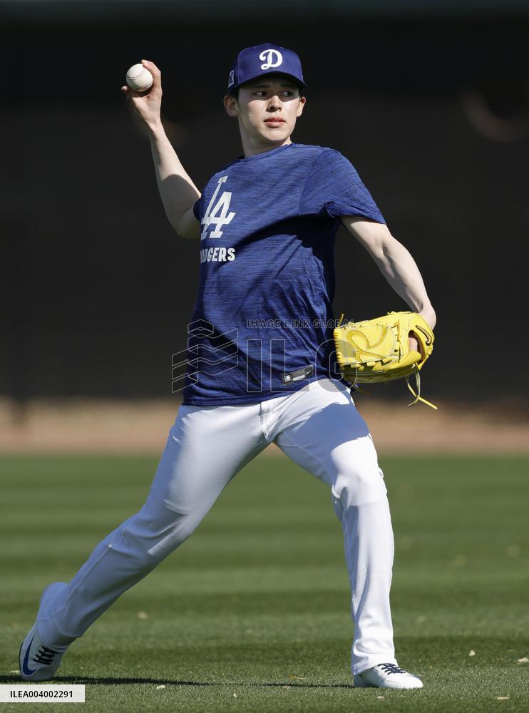 Baseball: Roki Sasaki