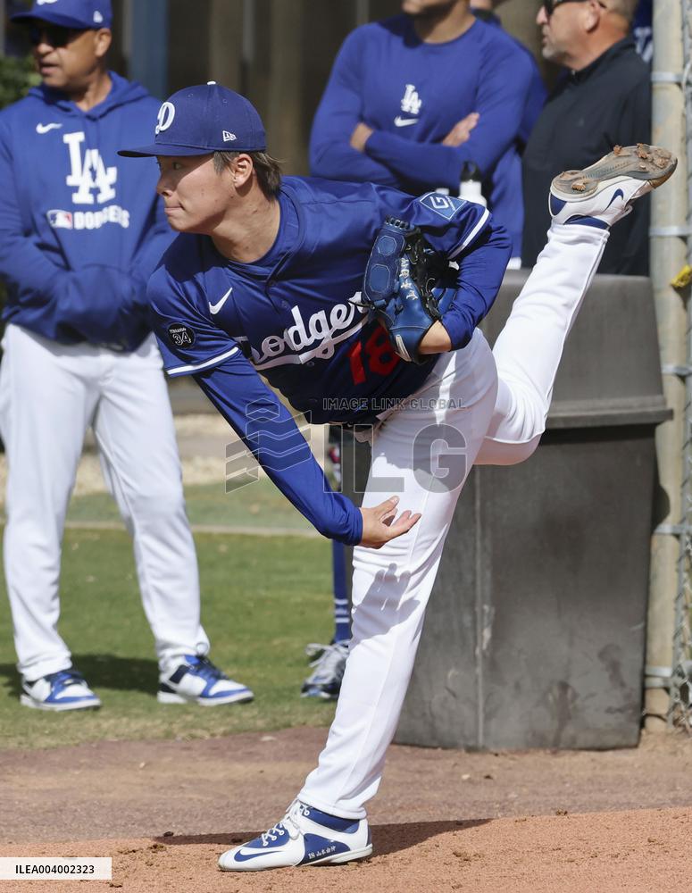 Baseball: Yoshinobu Yamamoto