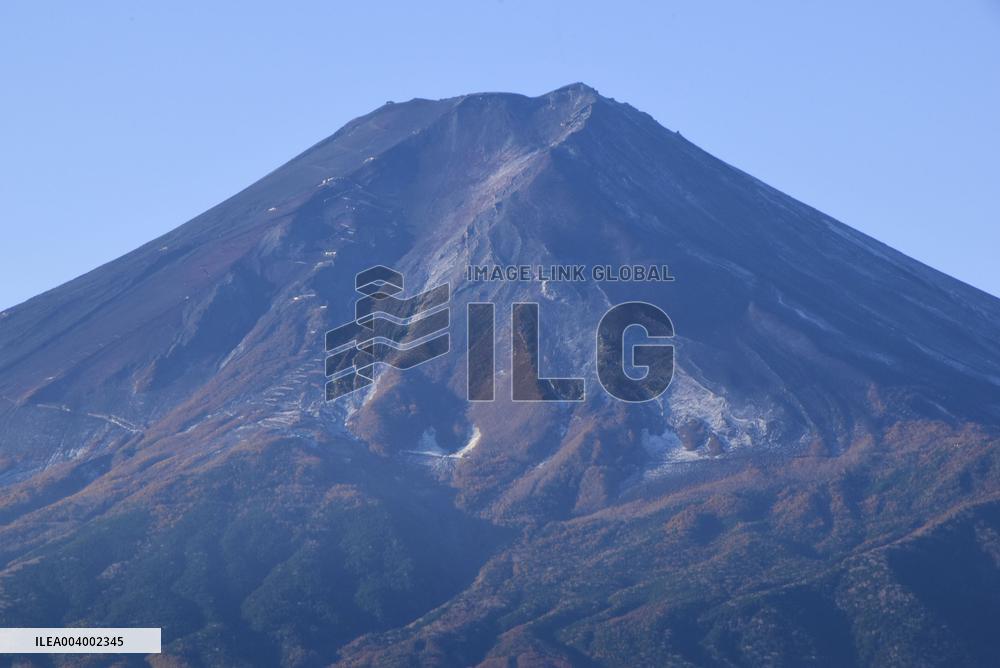 Mt. Fuji height increased after survey