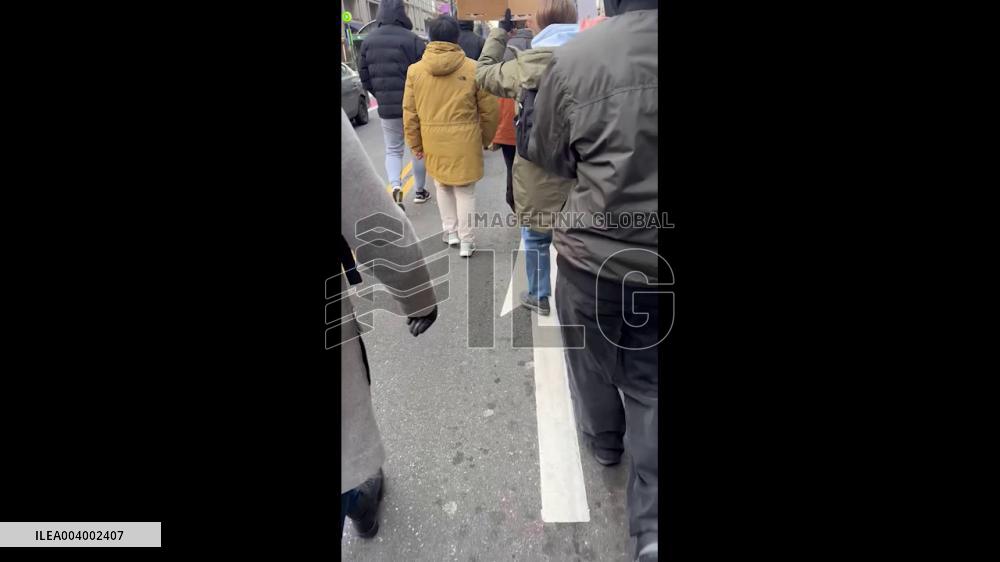 US: 50501 Movement Sparks Nationwide Protests Against Trump’s Policies 11